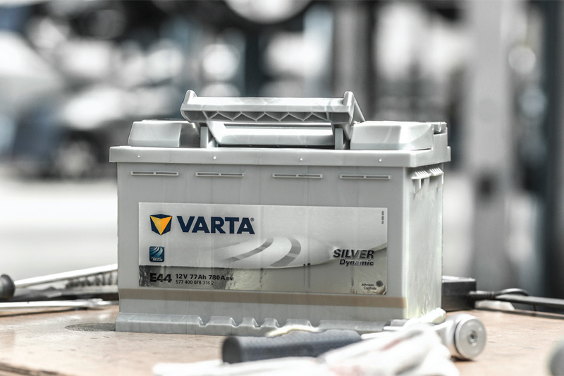  Varta Silver Dynamic E44 Batterie Voitures, 12 V 77Ah