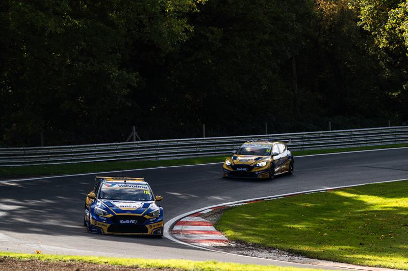 NAPA Racing endorses OSRAM